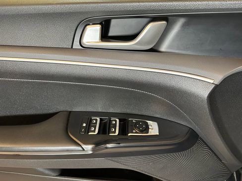 Used 2021 Kia K5 LX image 19