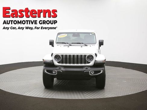 Used 2025 Jeep Wrangler Unlimited Sahara image 52