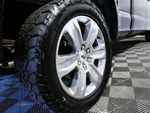 Used 2016 Ford F150 Platinum w/ Equipment Group 701A Luxury AWD/4WD image 10