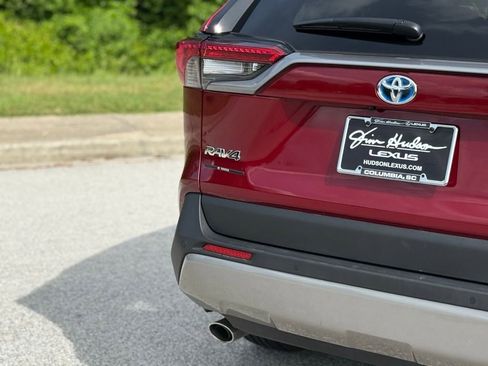 Used 2022 Toyota RAV4 Limited AWD/4WD image 13