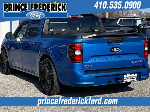 Used 2025 Ford Maverick Lobo image 11
