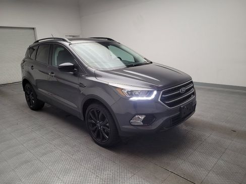 Used 2018 Ford Escape SE w/ SE Sport Appearance Package AWD/4WD image 13