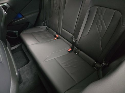 Used 2025 BMW X3 xDrive30i image 17