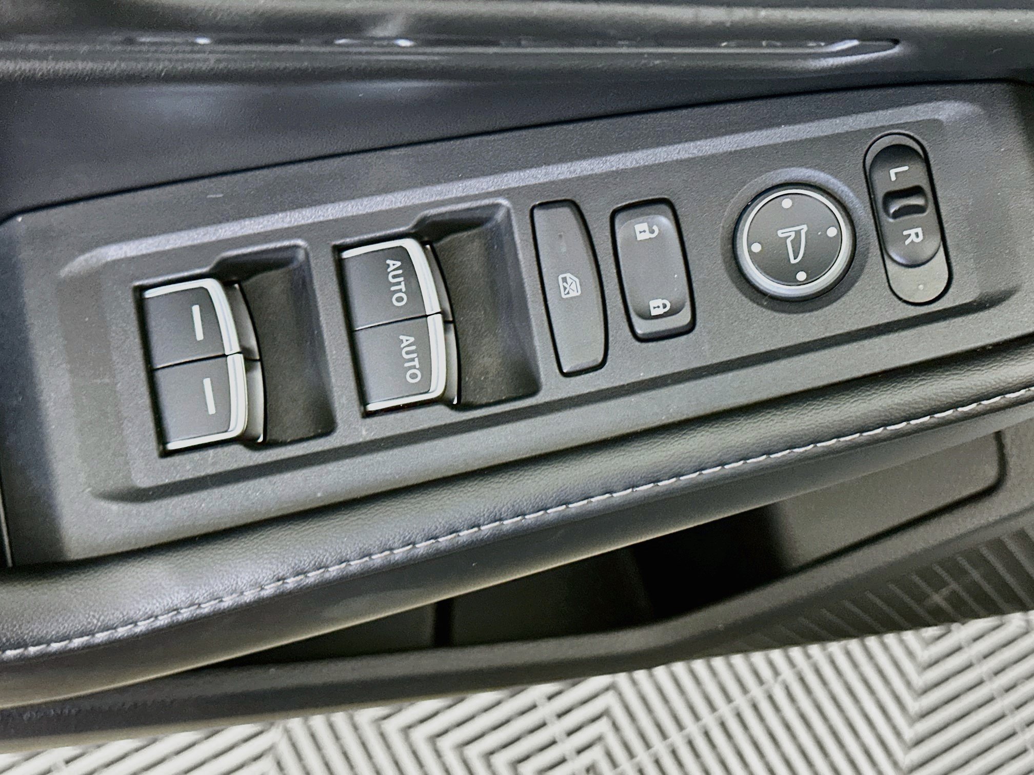Used 2024 Honda Accord Sport image 15