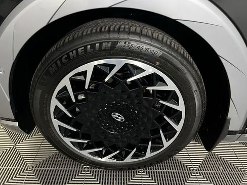 Used 2022 Hyundai Ioniq 5 Limited w/ Cargo Package image 12