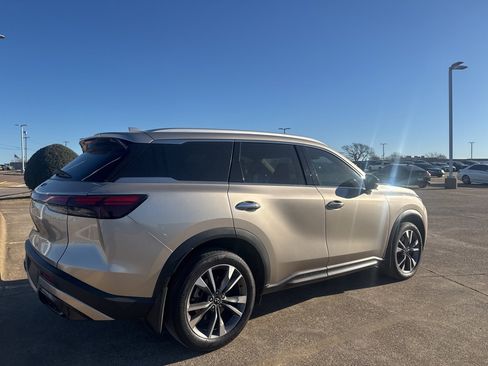 Used 2024 INFINITI QX60 Luxe image 16