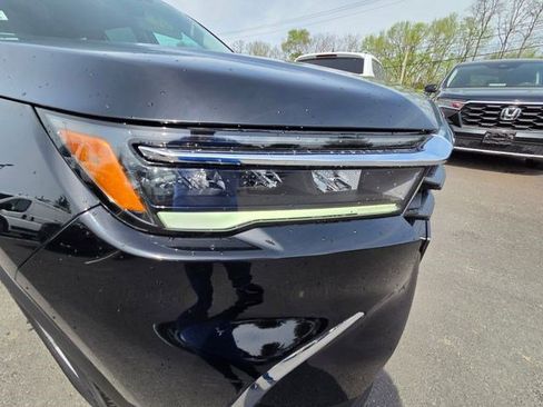 Used 2023 Honda Pilot LX image 19