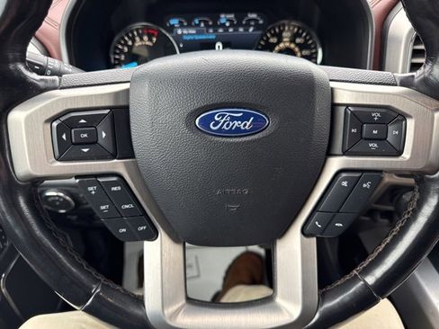Used 2019 Ford F150 Platinum w/ Technology Package image 36