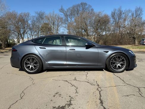 Used 2022 Tesla Model S image 5