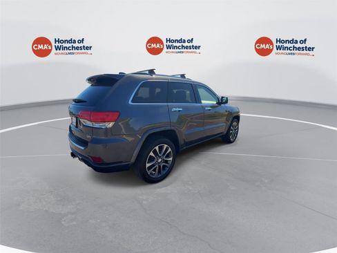 Used 2018 Jeep Grand Cherokee Overland AWD/4WD image 8