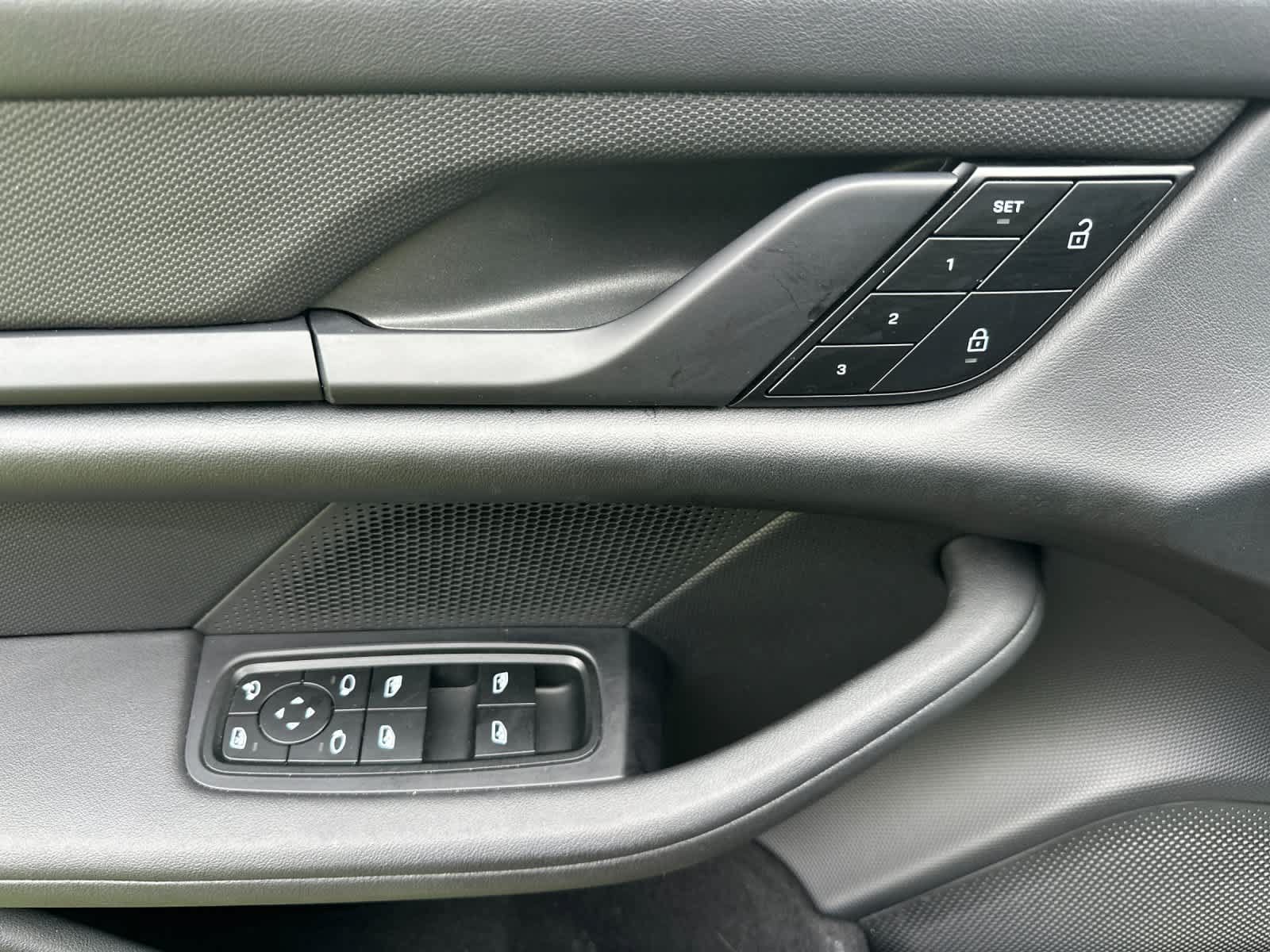 Certified 2023 Porsche Taycan 4S AWD/4WD image 12