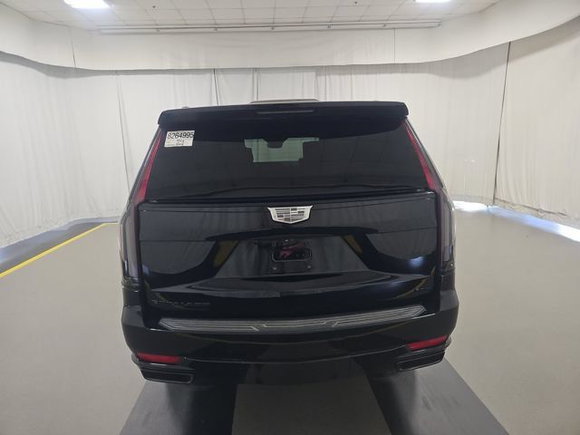 Used 2024 Cadillac Escalade ESV Sport w/ LPO, ONYX Package AWD/4WD image 5