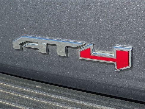 Certified 2022 GMC Yukon AT4 w/ Max Trailering Package image 9