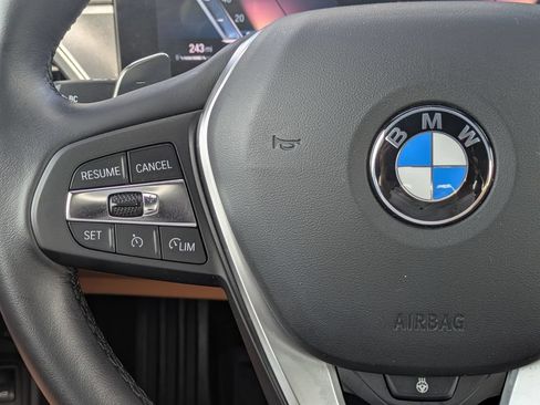 Used 2023 BMW 330i Sedan w/ Premium Package RWD image 18