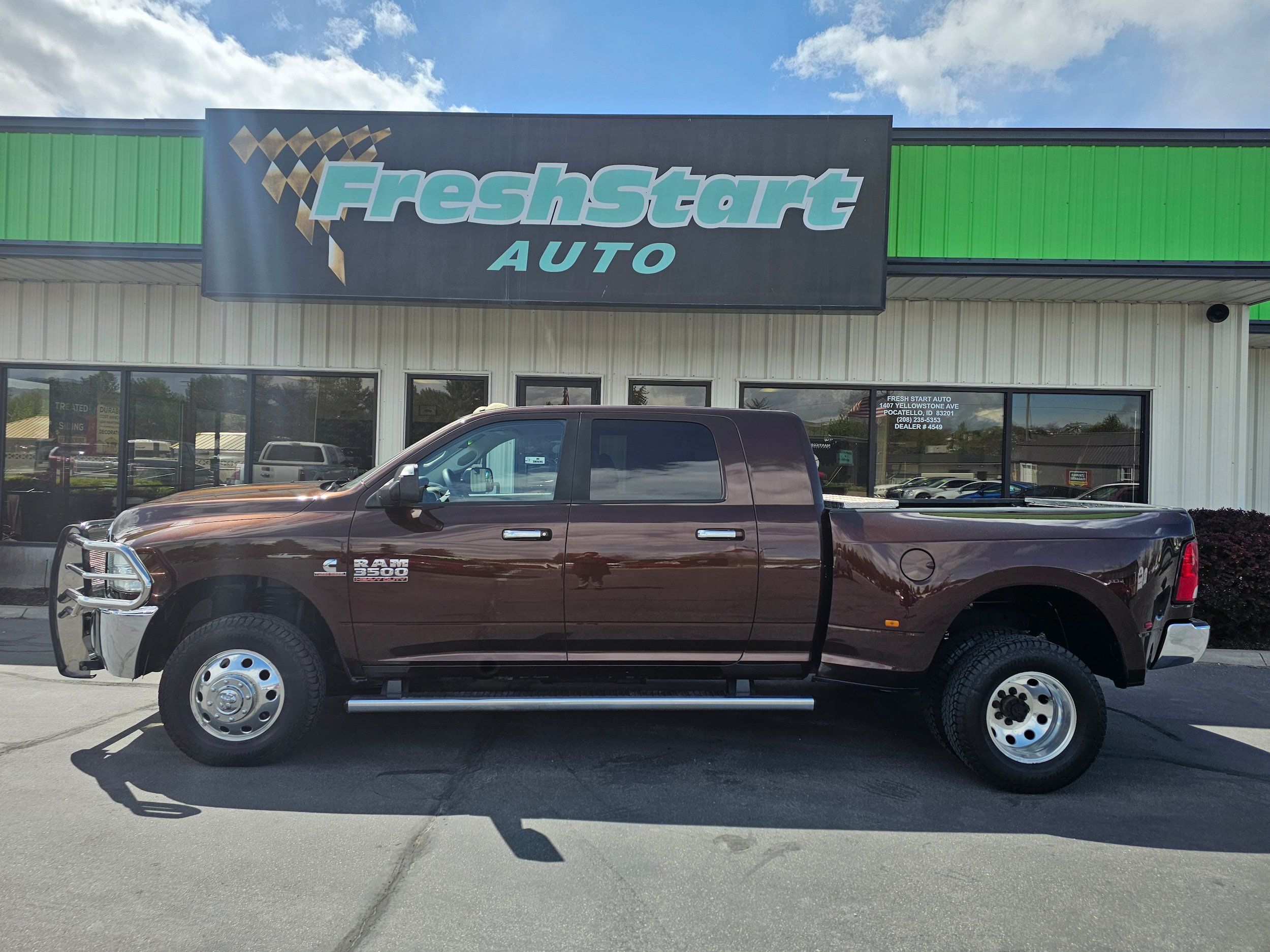 Used 2014 RAM 3500 SLT AWD/4WD image 1