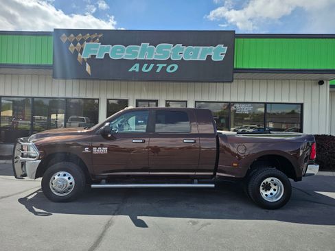 Used 2014 RAM 3500 SLT AWD/4WD image 1