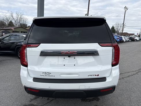 Used 2024 GMC Yukon AT4 w/ AT4 Premium Package image 4