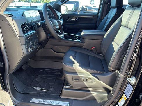 New 2026 Chevrolet Suburban RST w/ Comfort Package AWD/4WD image 16