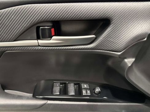 Used 2025 Toyota Camry Hybrid image 21