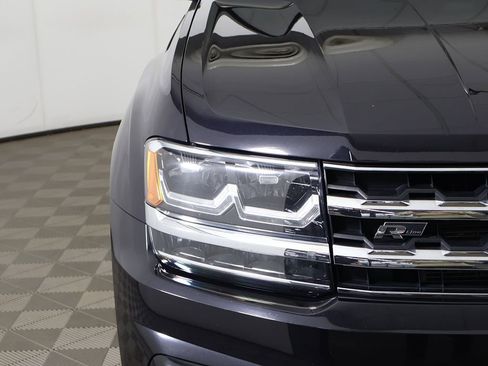 Used 2019 Volkswagen Atlas SE w/ Panoramic Sunroof Package image 15