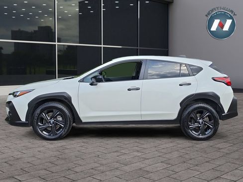 Used 2024 Subaru Crosstrek 2.0i AWD/4WD image 2