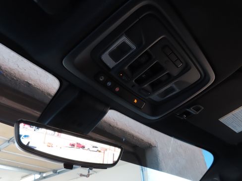 Used 2020 Chevrolet Silverado 2500 High Country image 34