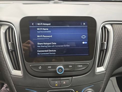 Used 2024 Chevrolet Malibu LT image 35