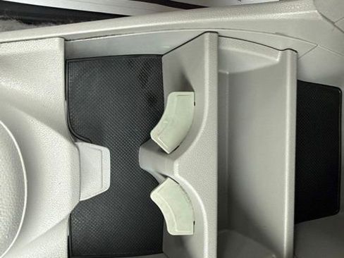 Used 2011 Honda Insight image 27