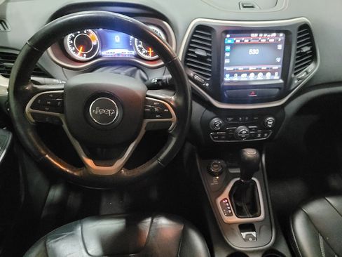 Used 2016 Jeep Cherokee Limited image 22