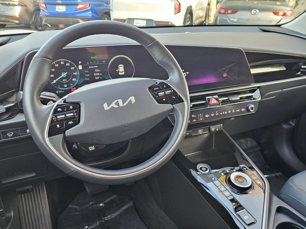 Certified 2023 Kia Niro Wind w/ Wind Preserve Package FWD image 11