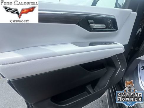 Used 2025 Chevrolet Tahoe Premier AWD/4WD image 27