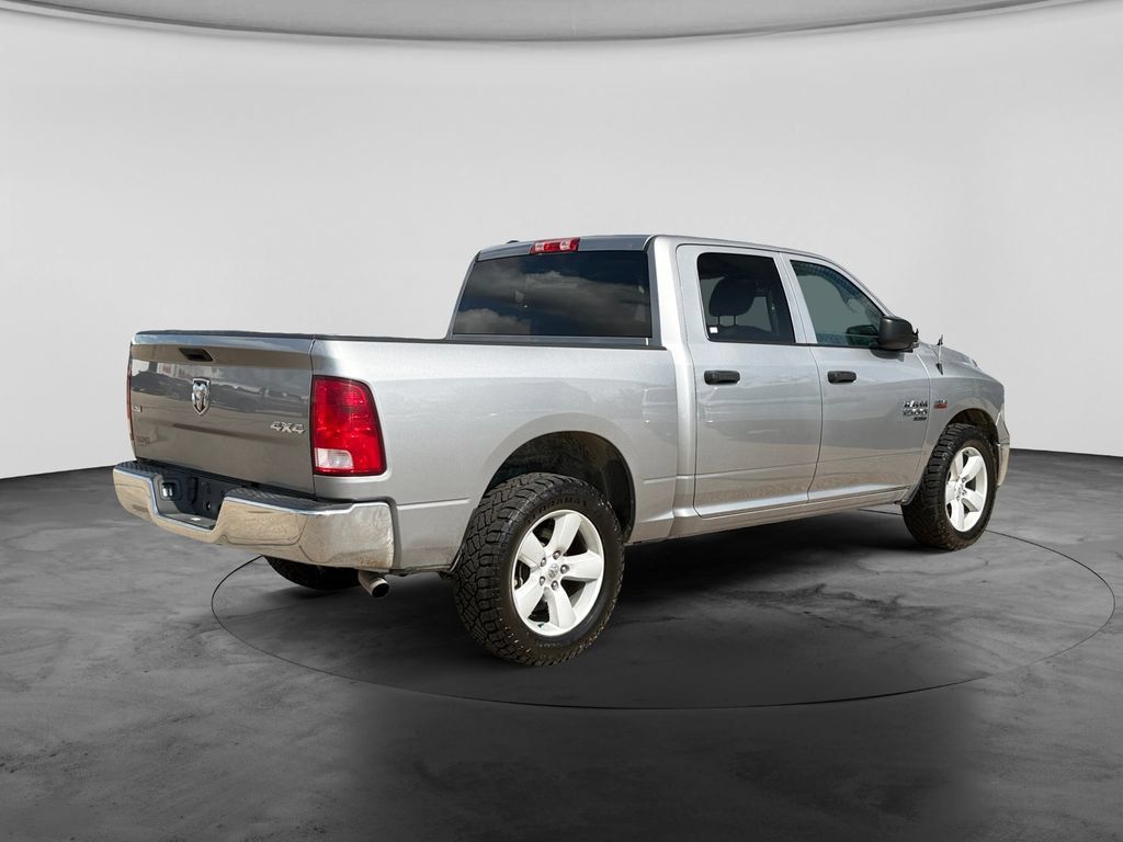 Used 2023 RAM 1500 Classic SLT AWD/4WD image 9