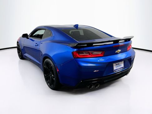 Used 2017 Chevrolet Camaro SS image 7