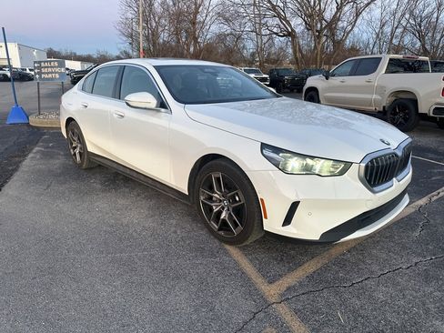 Used 2026 BMW 530i 530i image 2