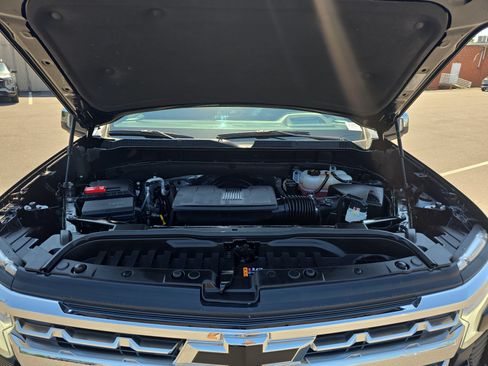 Used 2024 Chevrolet Silverado 1500 LTZ AWD/4WD image 29