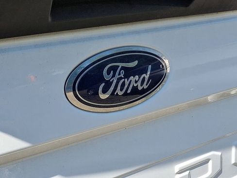 Used 2021 Ford F350 Lariat w/ Lariat Ultimate Package AWD/4WD image 10