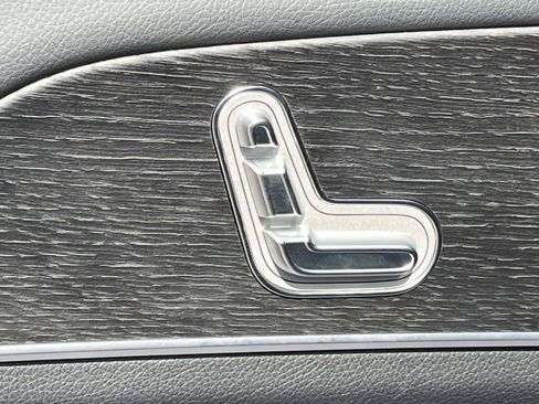 Used 2026 Mercedes-Benz GLS 450 4MATIC image 23
