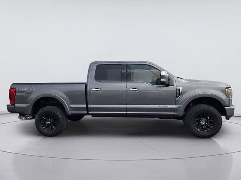 Used 2022 Ford F250 Platinum w/ Tremor Off-Road Package AWD/4WD image 4