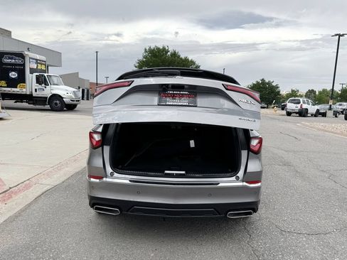 Used 2022 Acura MDX SH-AWD w/ Advance Package image 9