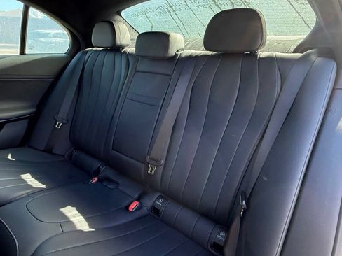 Used 2026 Mercedes-Benz E 350 4MATIC Sedan image 17