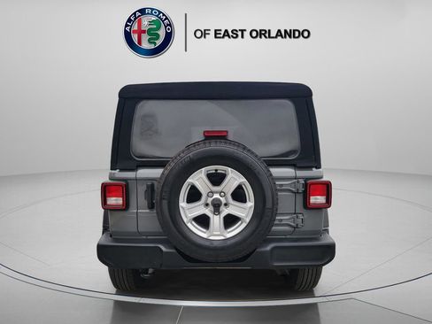 Used 2021 Jeep Wrangler Unlimited Sport AWD/4WD image 6