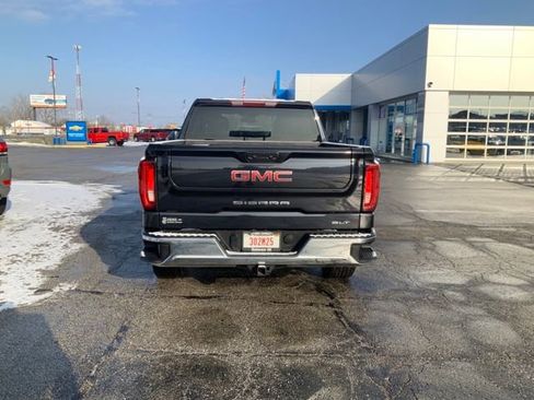 Used 2025 GMC Sierra 1500 SLT image 8
