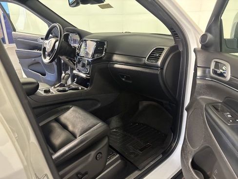 Certified 2020 Jeep Grand Cherokee Limited w/ Trailer Tow Group IV image 28