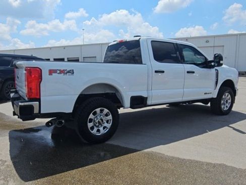 Used 2024 Ford F250 XLT w/ FX4 Off-Road Package AWD/4WD image 7