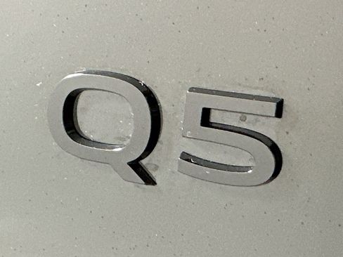 Used 2025 Audi Q5 Prestige AWD/4WD image 10
