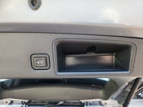 Used 2019 GMC Terrain SLE w/ Driver Convenience Package FWD image 37