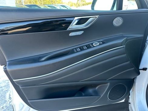 Used 2025 Genesis GV80 2.5T Standard image 13