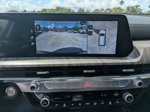 Certified 2024 Kia Telluride SX FWD image 25