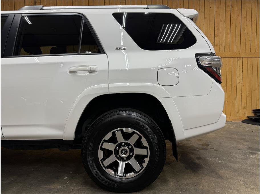 Used 2023 Toyota 4Runner SR5 AWD/4WD image 7