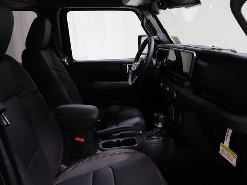 New 2025 Jeep Wrangler Sahara image 22